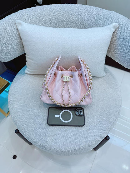 LIGHT PINK MINI CHANEL 25 HANDBAG GRAINED CALFSKIN GOLD TONE METAL HARDWARE