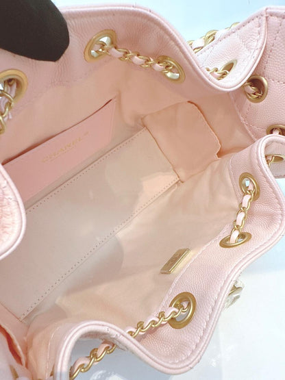 LIGHT PINK MINI CHANEL 25 HANDBAG GRAINED CALFSKIN GOLD TONE METAL HARDWARE