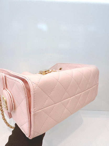 LIGHT PINK MINI CHANEL 25 HANDBAG GRAINED CALFSKIN GOLD TONE METAL HARDWARE