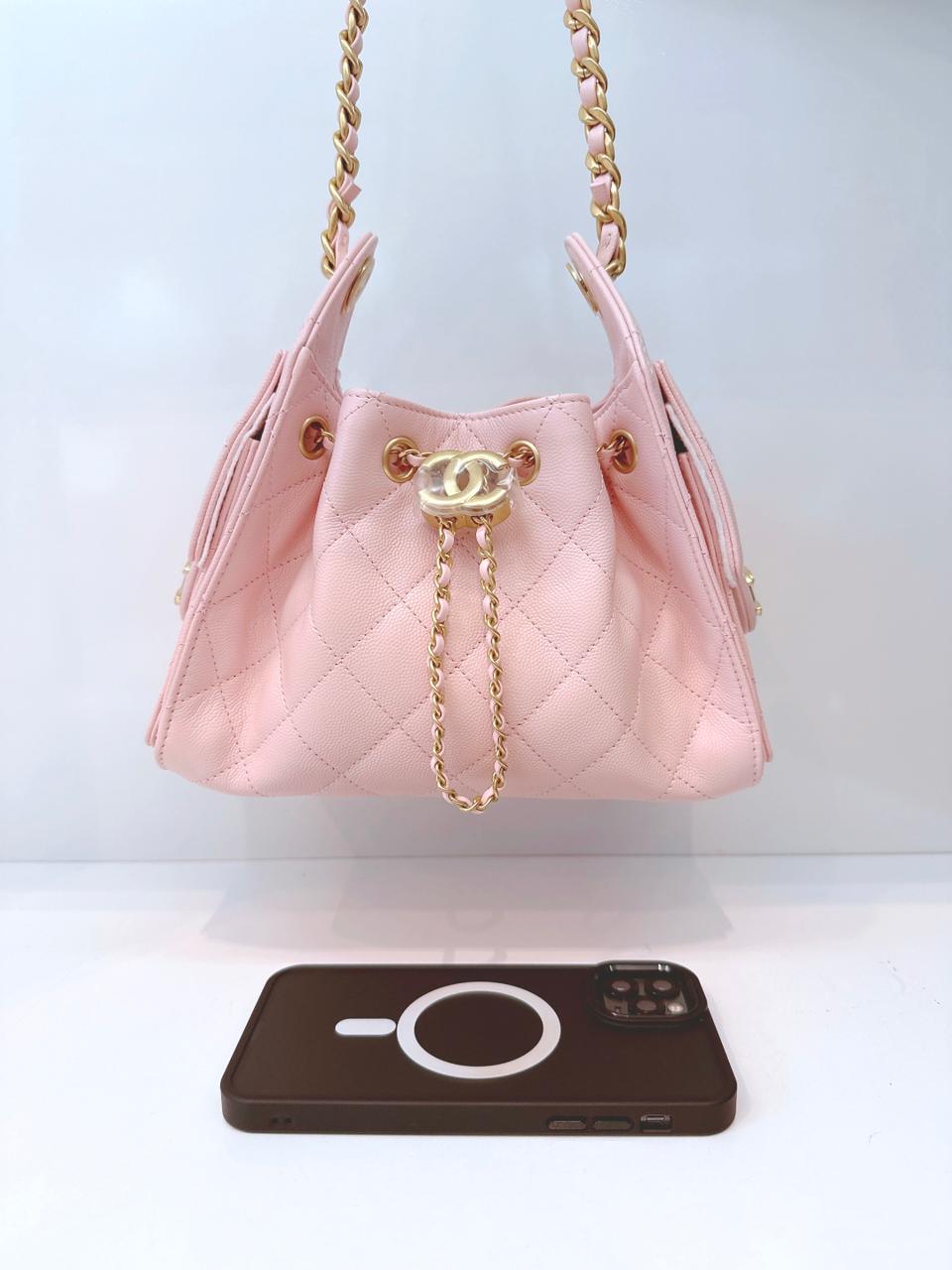 LIGHT PINK MINI CHANEL 25 HANDBAG GRAINED CALFSKIN GOLD TONE METAL HARDWARE