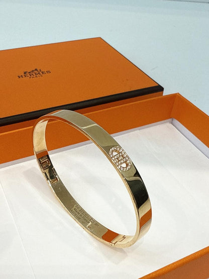 ROSE GOLD AND DIAMOND H D'ANCRE BRACELET SMALL MODEL