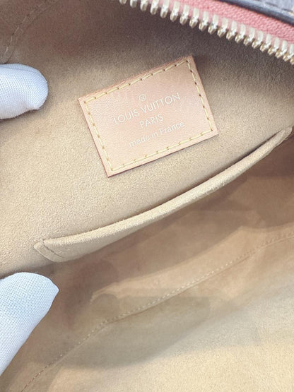 BROWN MONOGRAM CANVAS BOITE CHAPEAU SOUPLE  MM BAG