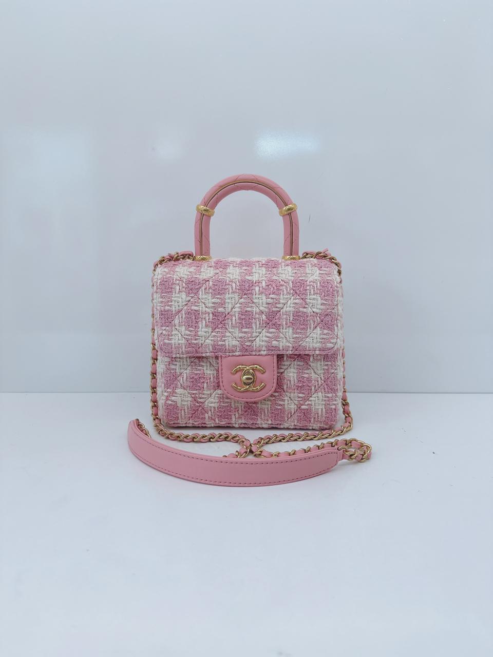 PINK ECRU TWEED HANDLE CRUSH FLAP BAG