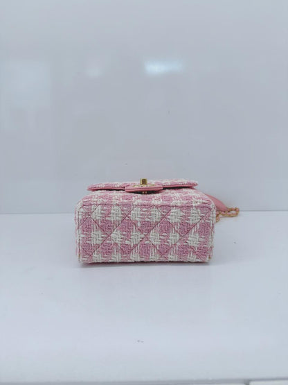 PINK ECRU TWEED HANDLE CRUSH FLAP BAG