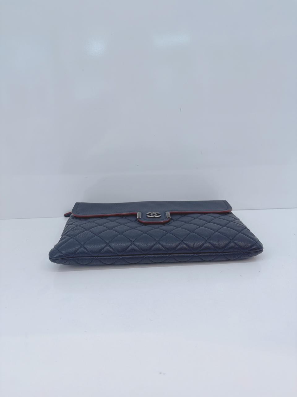 NAVY BLUE LEATHER ARCHI CHIC O-CASE CLUTCH