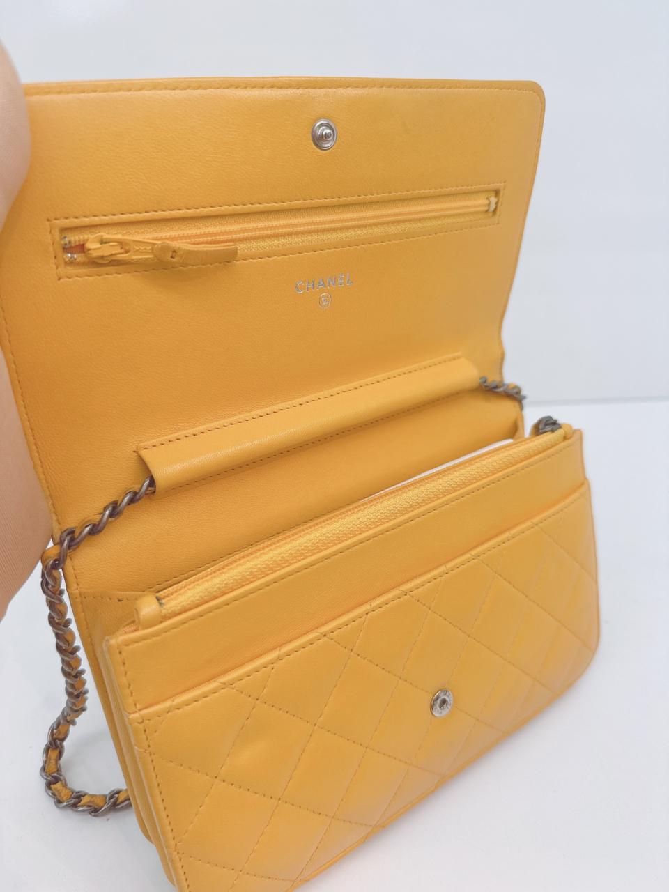 YELLOW LAMBSKIN LEATHER BOY WALLET ON CHAIN