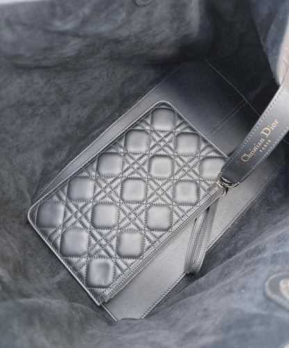 BLACK MACROCANNAGE CALFSKIN LARGE DIOR TOUJOURS BAG