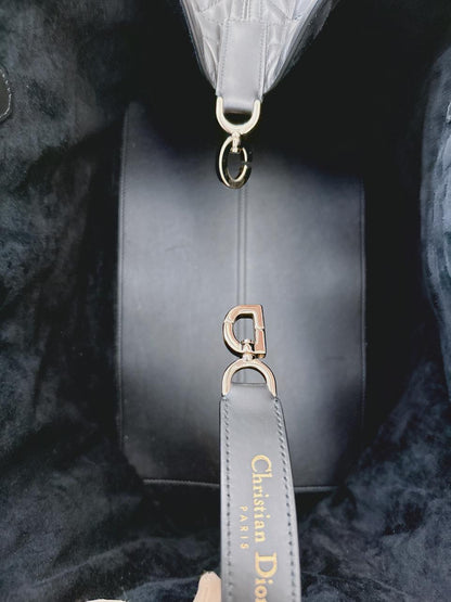 BLACK MACROCANNAGE CALFSKIN LARGE DIOR TOUJOURS BAG