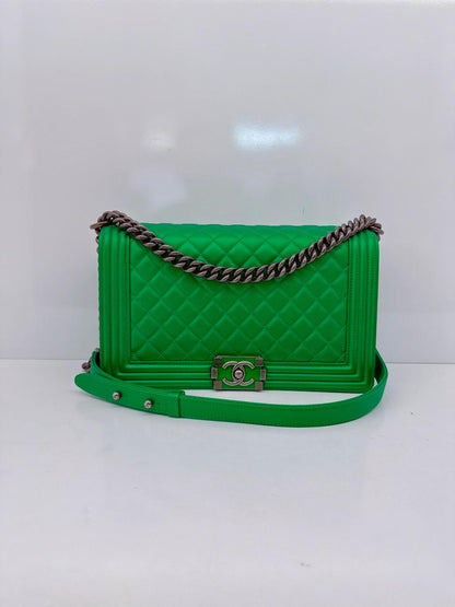 METALLIC GREEN QUILTED CALFSKIN LEATHER NEW MEDIUM BOY BAG