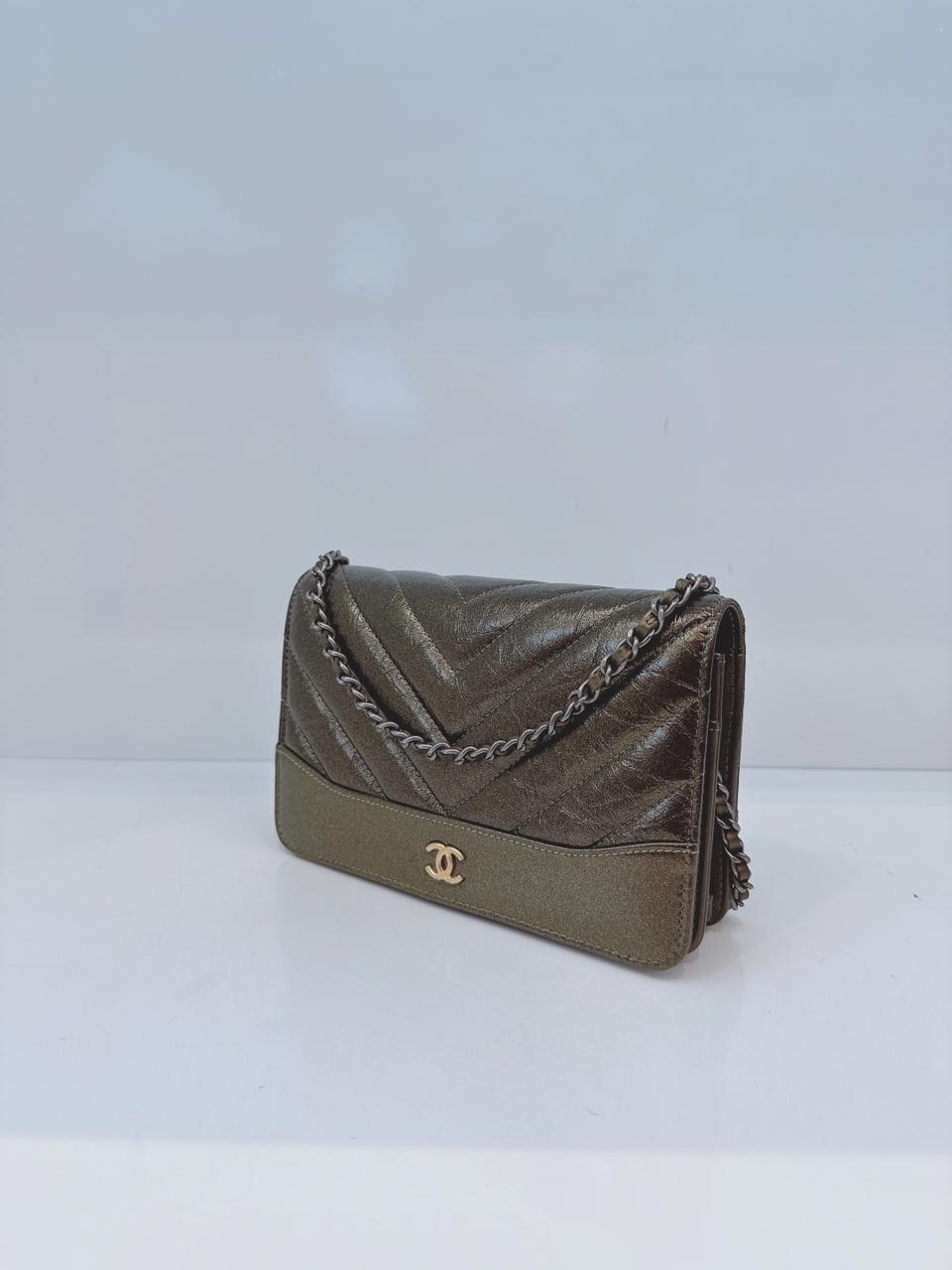 AGED CALFSKIN CHEVRON QUILTED GABRIELLE WALLET ON CHAIN