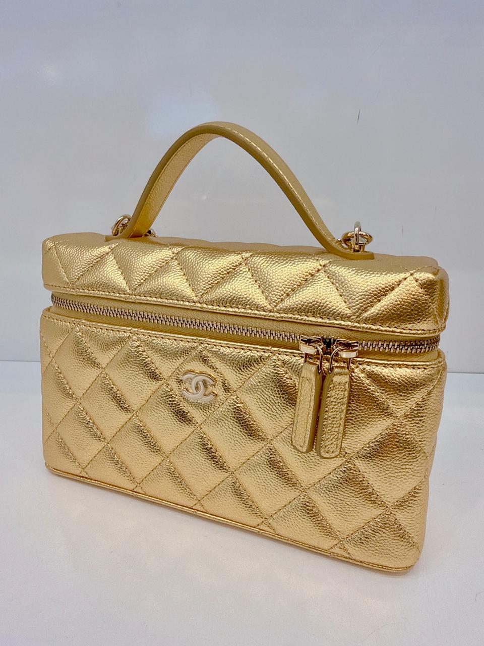 GOLD METALLIC GRAINED SHINY CALFSKIN AND GOLD TONE METAL CLASSIC VANITY WITH CHAIN
