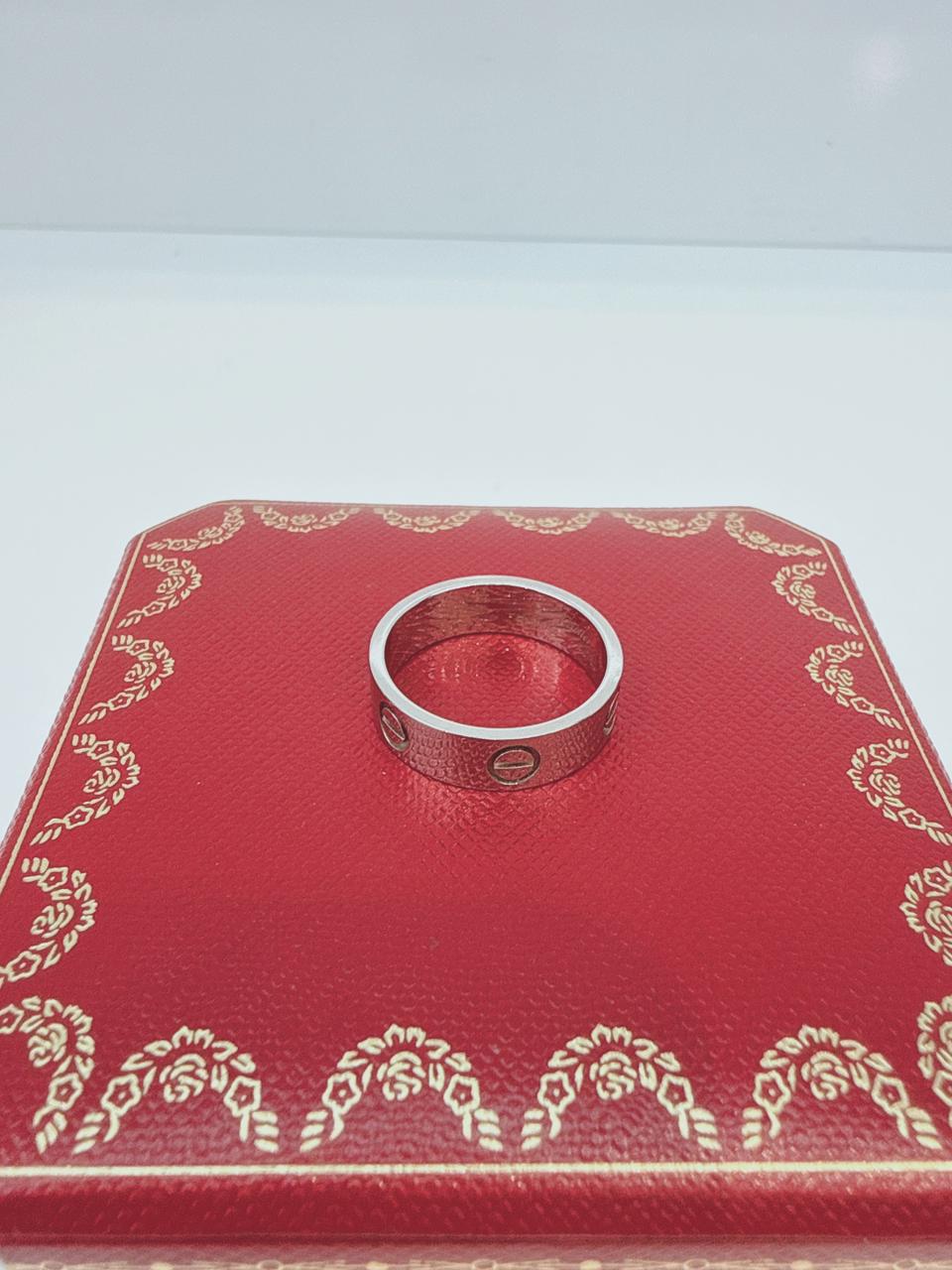 WHITE GOLD CLASSIC MODEL LOVE RING 54