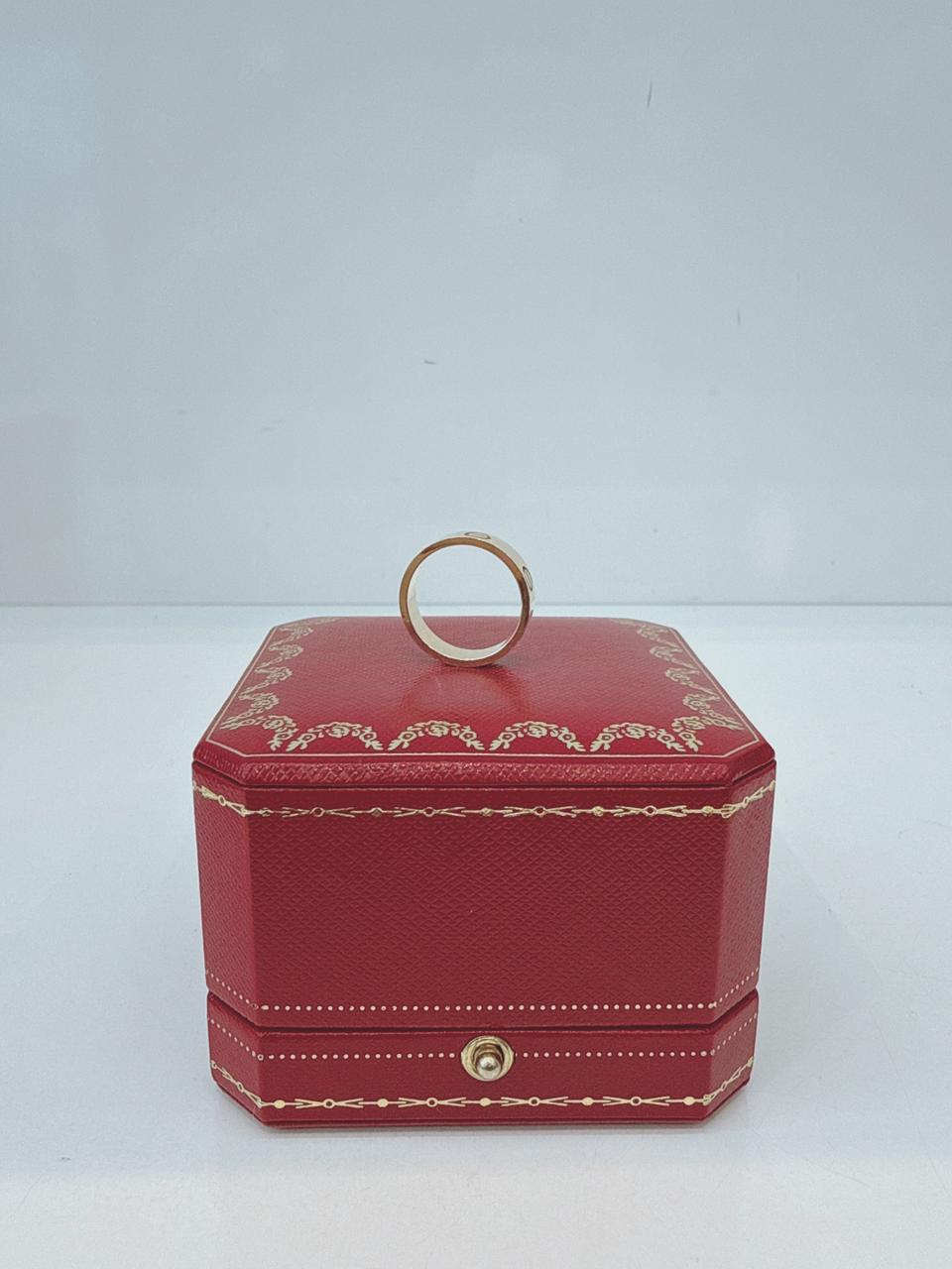 YELLOW GOLD CLASSIC MODEL LOVE RING 53