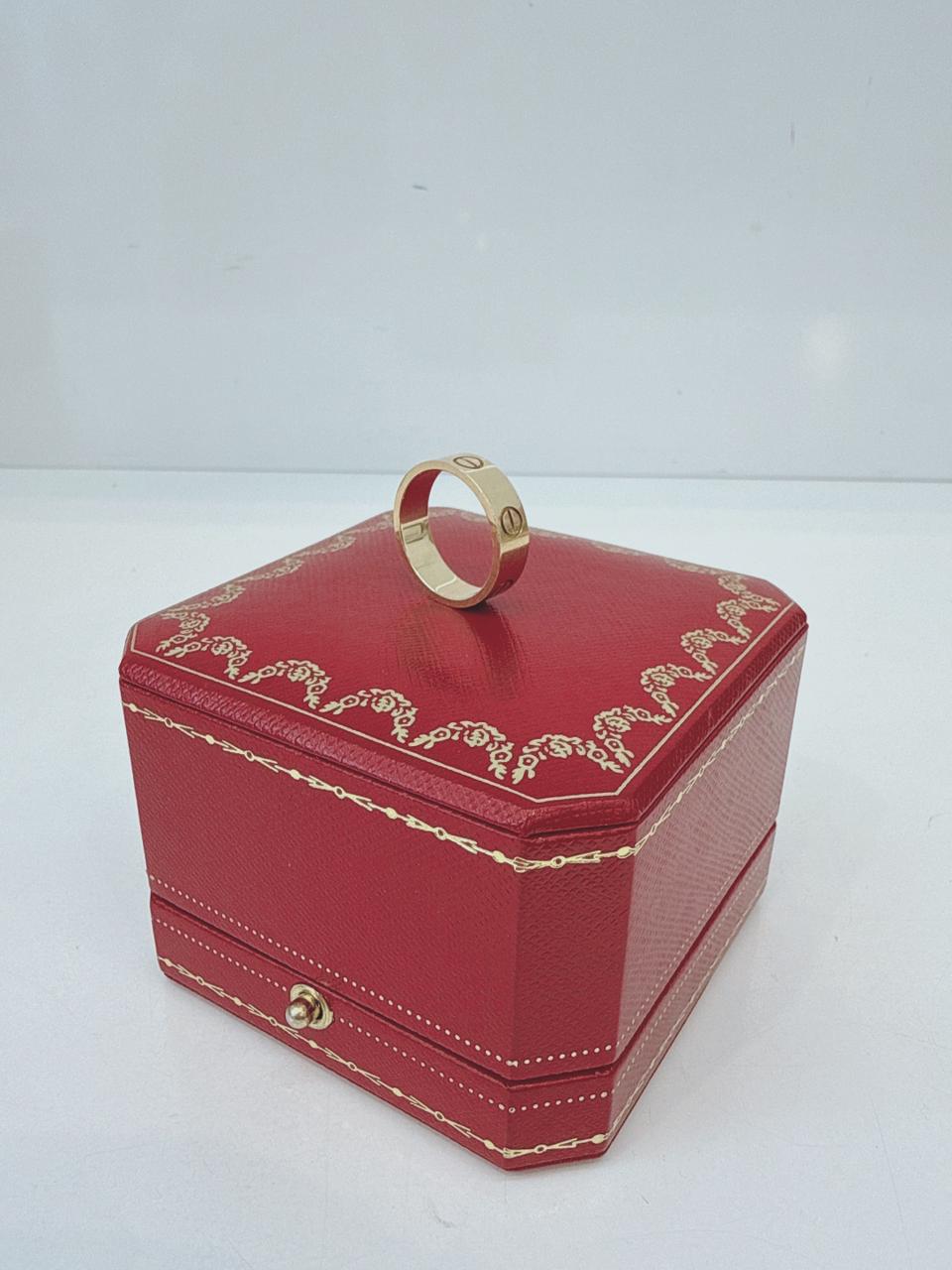 YELLOW GOLD CLASSIC MODEL LOVE RING 53