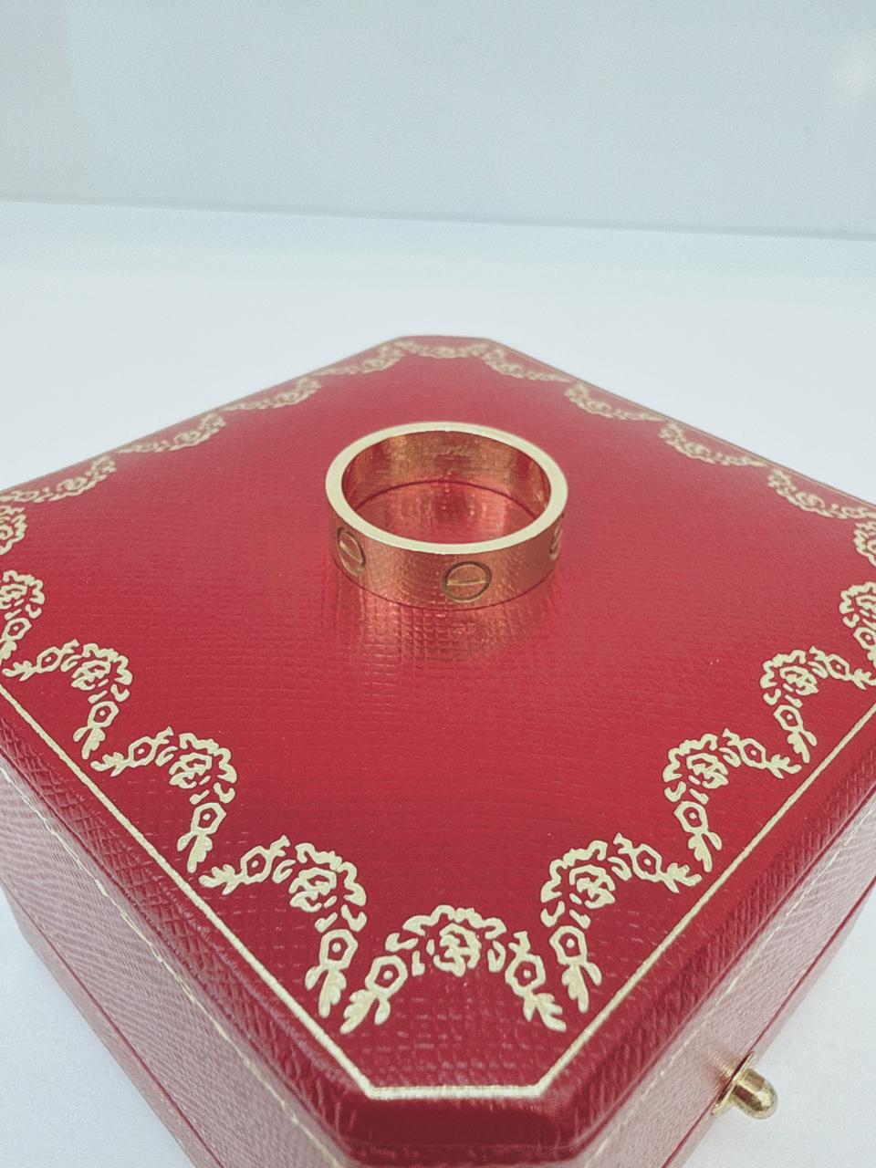 YELLOW GOLD CLASSIC MODEL LOVE RING 53