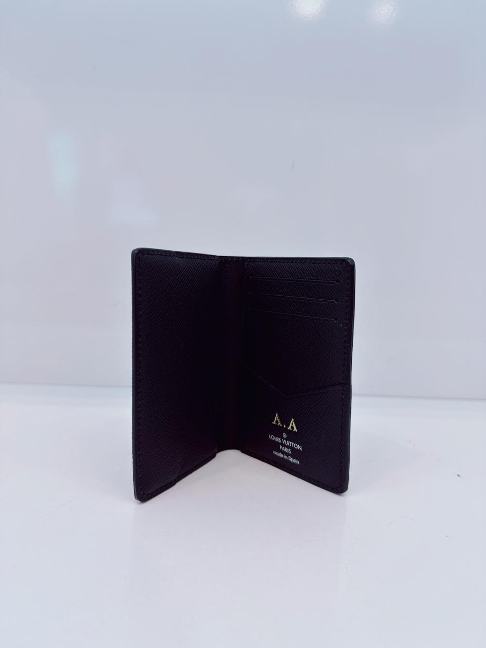BLACK EPI LEATHER COMPACT POCKET ORGANIZER