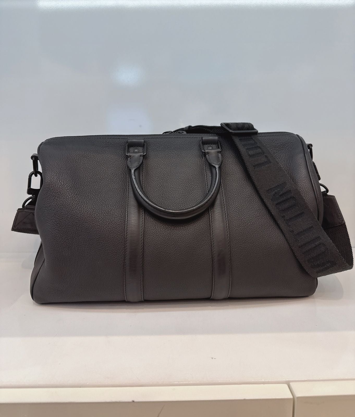 BLACK GRAINED CALFSKIN AEROHRAM KEEPALL BANDOULIERE 40