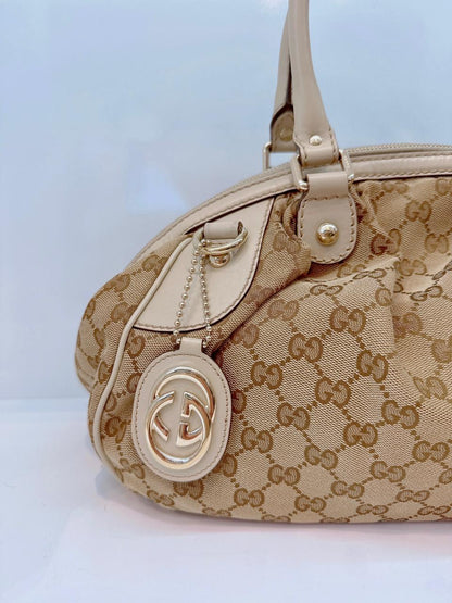 BEIGE WHITE GG CANVAS AND LEATHER SUKEY DOME BAG