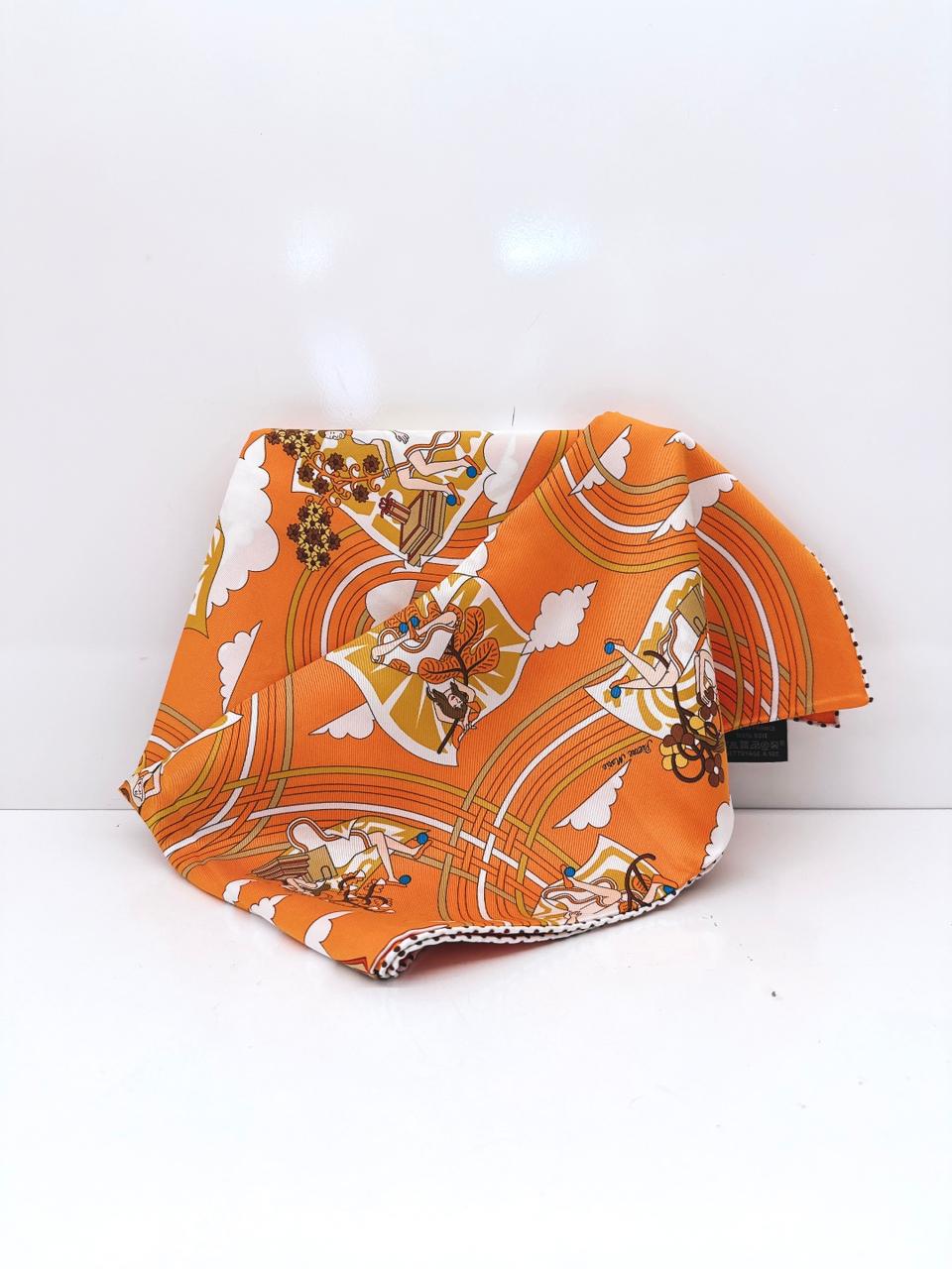 ORANGE MULTICOLOR CARRES VOLANTS SILK SCARF 70