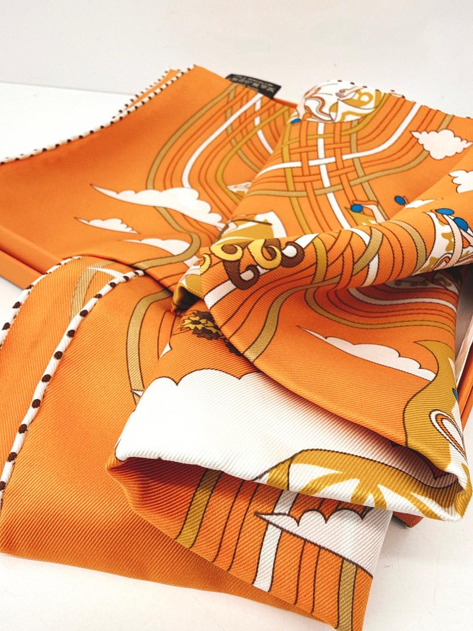 ORANGE MULTICOLOR CARRES VOLANTS SILK SCARF 70