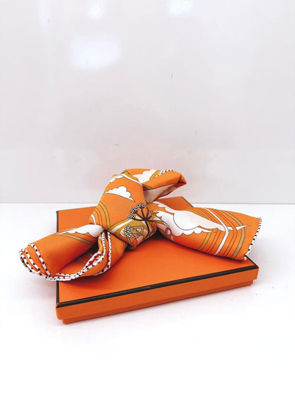 ORANGE MULTICOLOR CARRES VOLANTS SILK SCARF 70