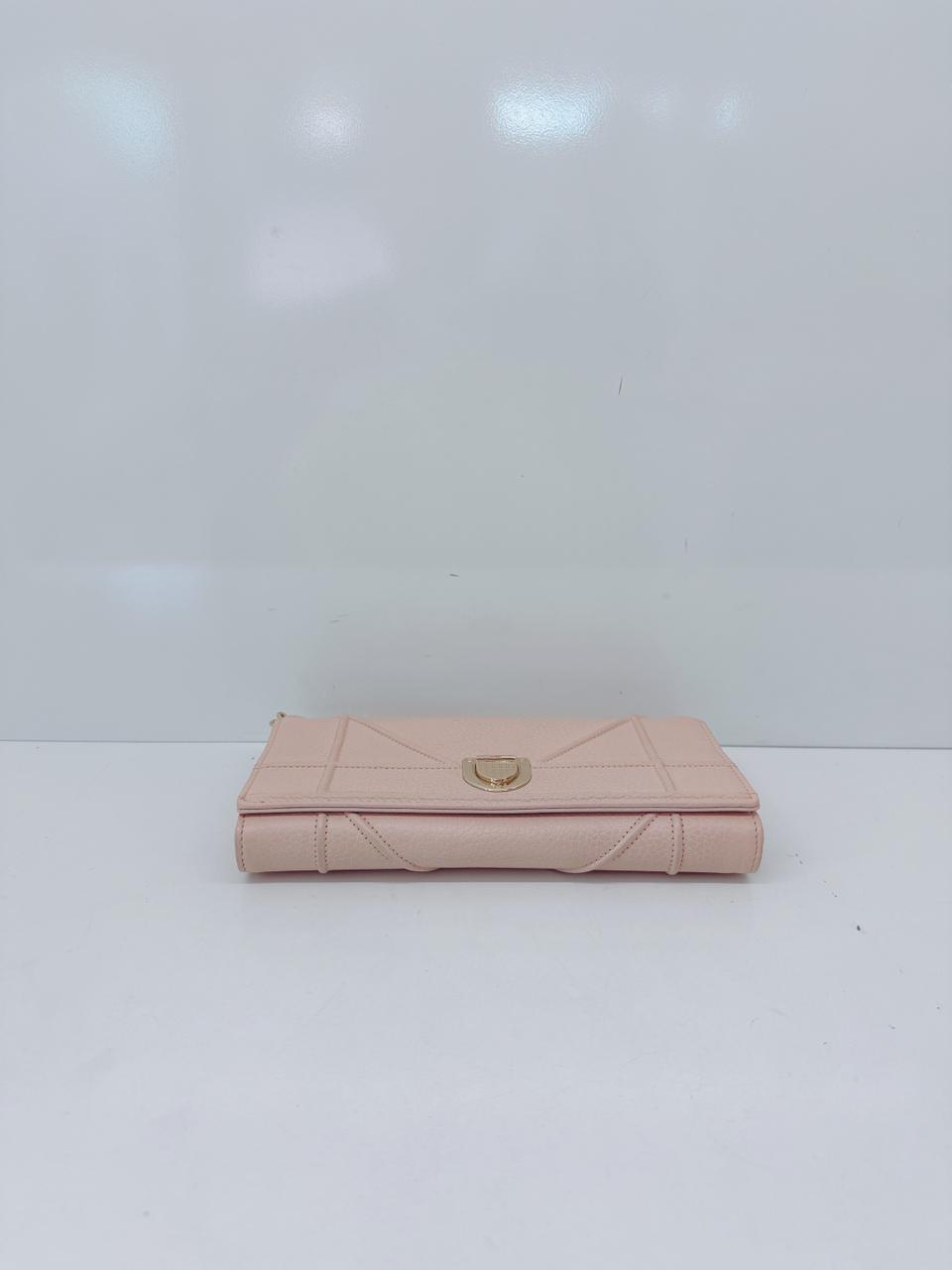 OLD ROSE LEATHER DIORAMA WALLET ON CHAIN
