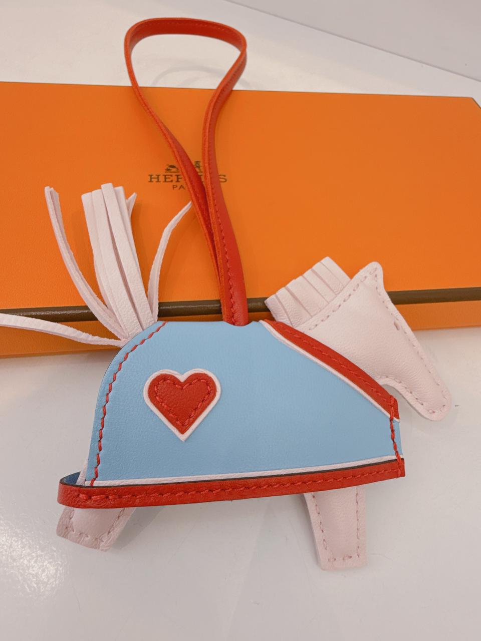 ROSE DARLING ROUGE RADIEUX CELESTE RODEO ROBEO COEUR PM CHARM