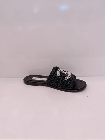 BLACK WOVEN RAFFIA CC CRYSTAL FLAT SANDALS 38.5C