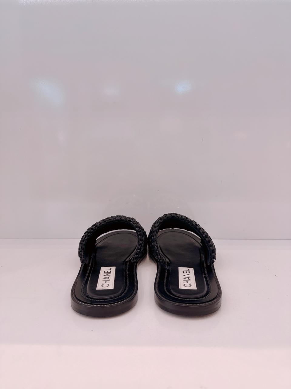 BLACK WOVEN RAFFIA CC CRYSTAL FLAT SANDALS 38.5C