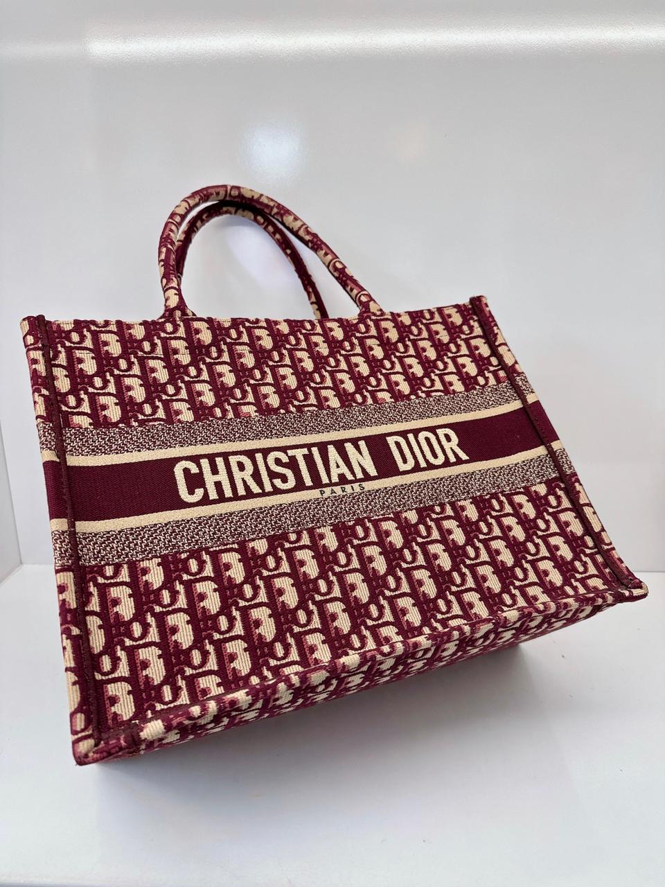 BURGUNDY OBLIQUE MEDIUM BOOK TOTE