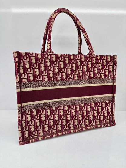 BURGUNDY OBLIQUE MEDIUM BOOK TOTE