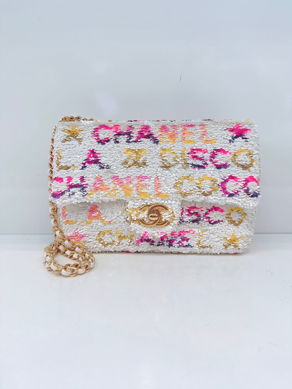 24C WHITE MULTICOLOR SEQUINS LA DISCO MINI FLAP BAG GOLD HARDWARE