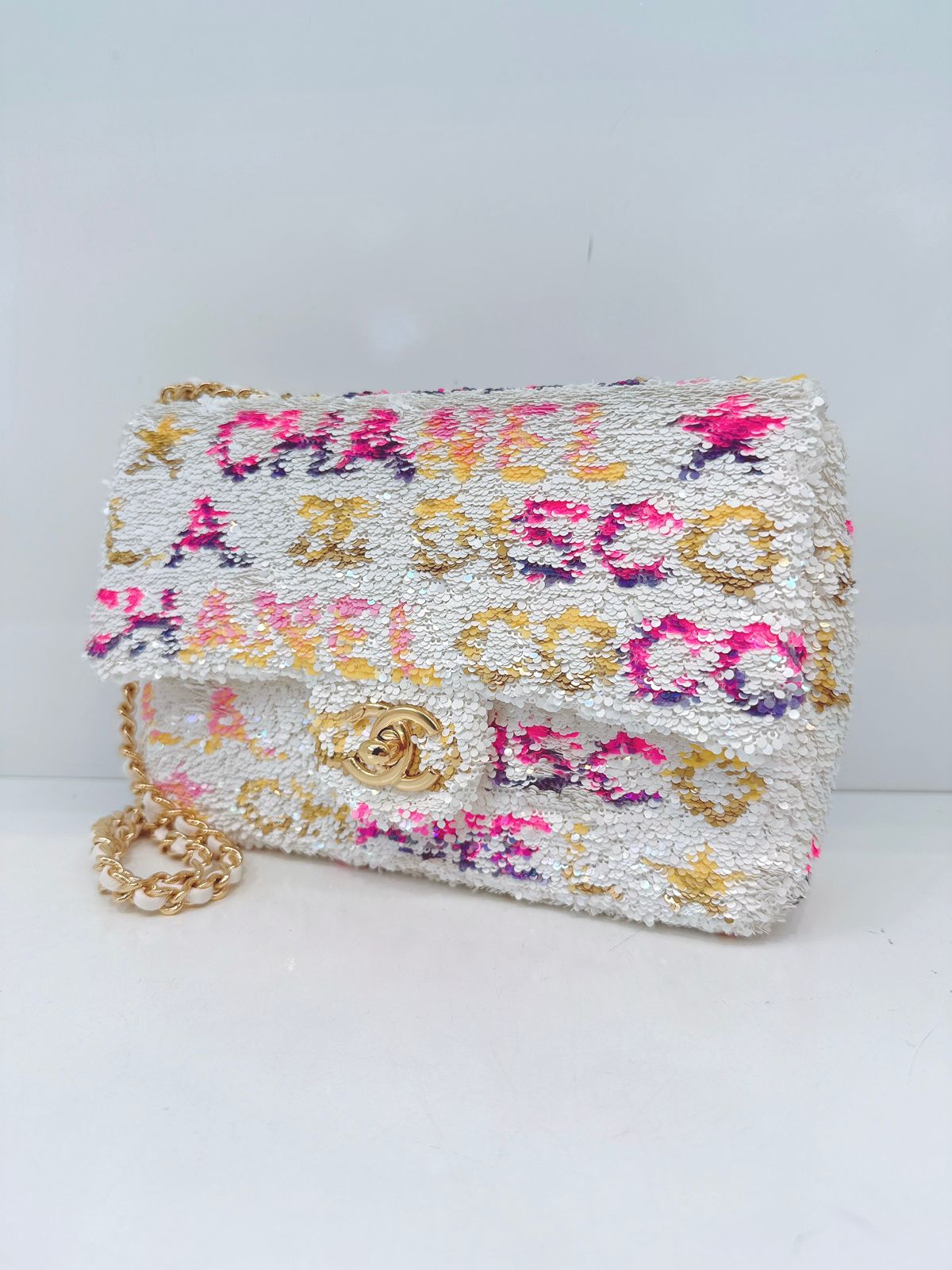 24C WHITE MULTICOLOR SEQUINS LA DISCO MINI FLAP BAG GOLD HARDWARE