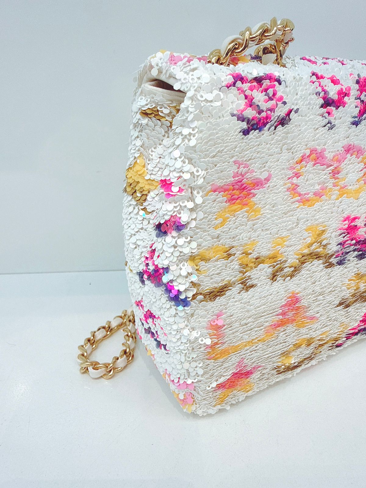 24C WHITE MULTICOLOR SEQUINS LA DISCO MINI FLAP BAG GOLD HARDWARE