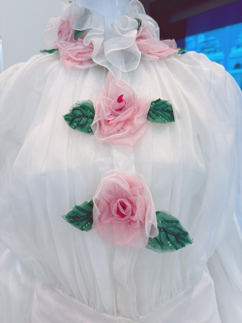 WHITE FLORAL APPLIQUE ORGANZA SILK BLOUSE 38