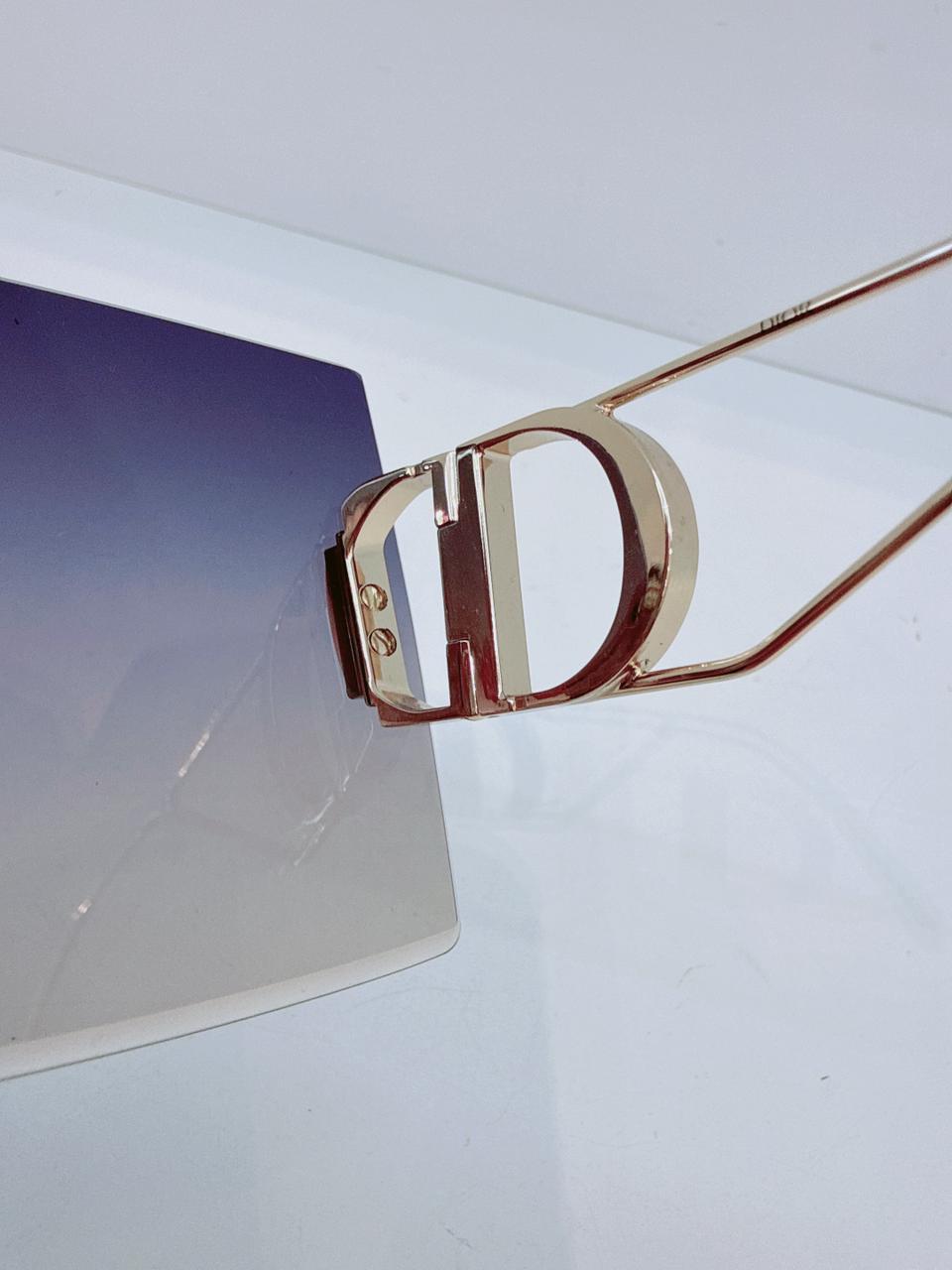 30MONTAIGNE S7U GRADIENT PURPLE TO BLUE SQUARE SUNGLASSES