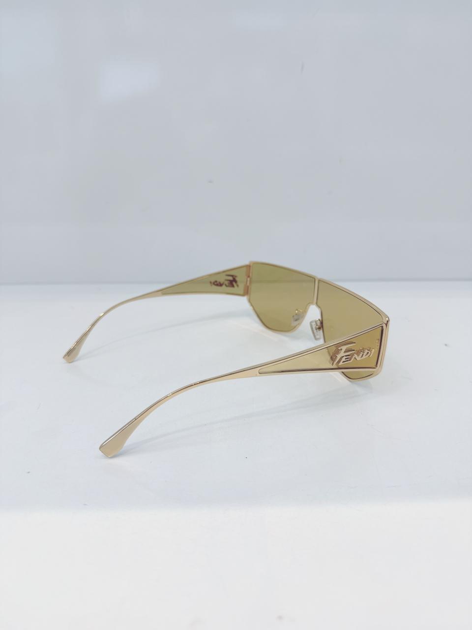 GRADIENT MIRROR MASK GOLD METAL FASHION SHOW SUNGLASSES
