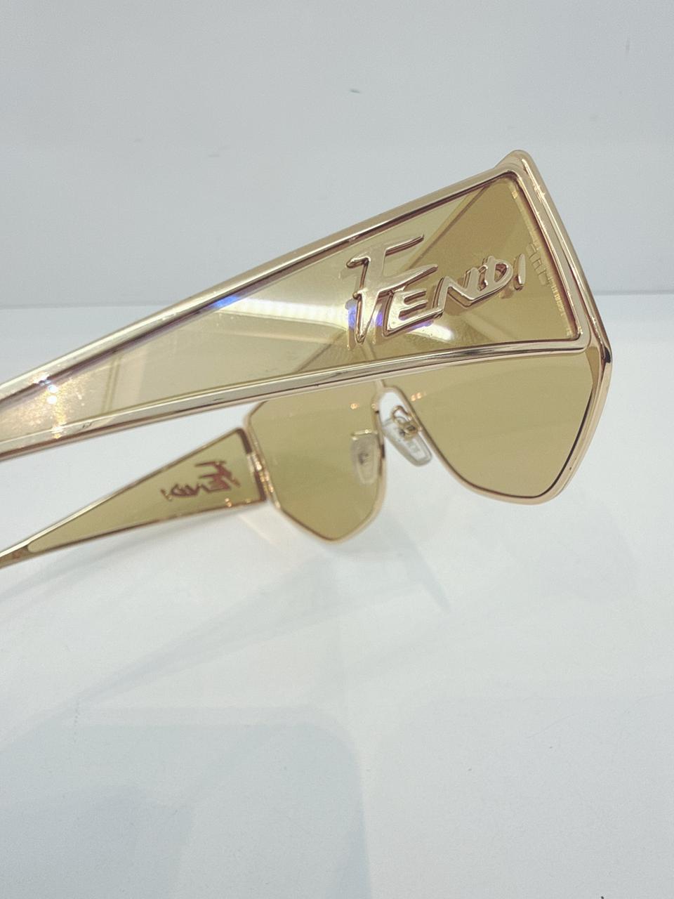 GRADIENT MIRROR MASK GOLD METAL FASHION SHOW SUNGLASSES