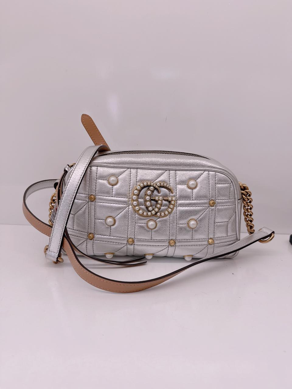METALLIC SILVER PEARL STUDDED MATELASSE LEATHER GG MARMONT SHOULDER BAG