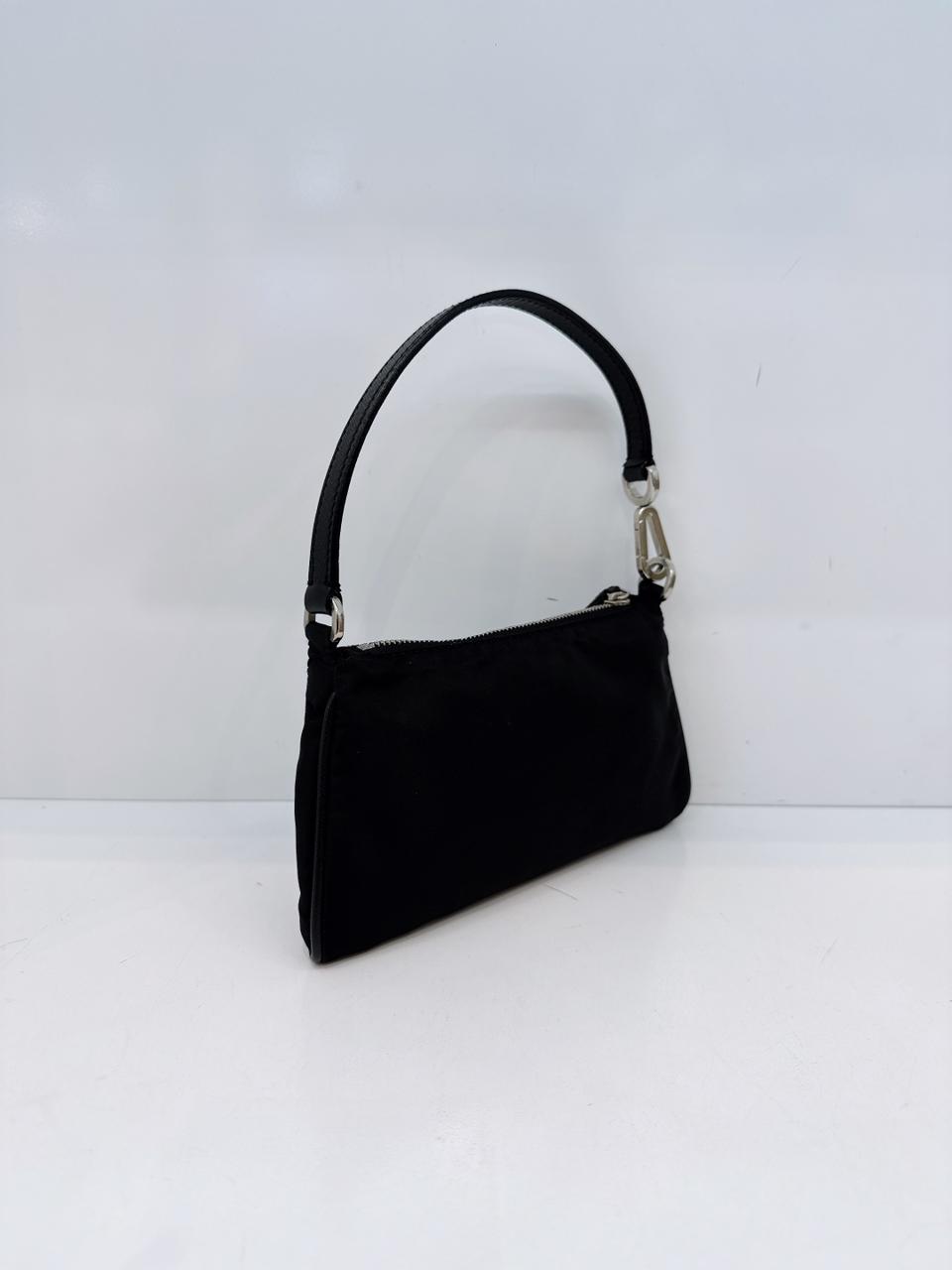 BLACK NYLON TESSUTO TOP HANDLE BAG