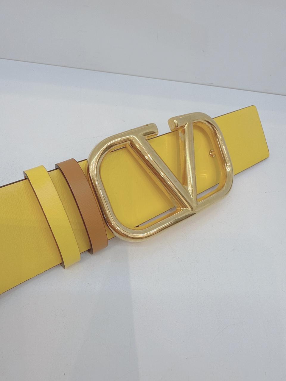 YELLOW BEIGE LEATHER VLOGO REVERSIBLE BELT 80/32 (S)