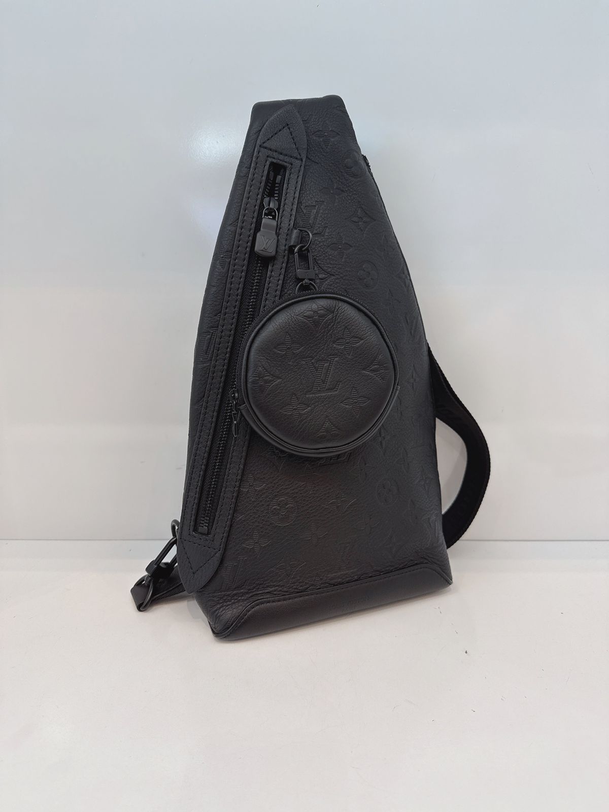 BLACK MONOGRAM SHADOW DUO SLINGBAG