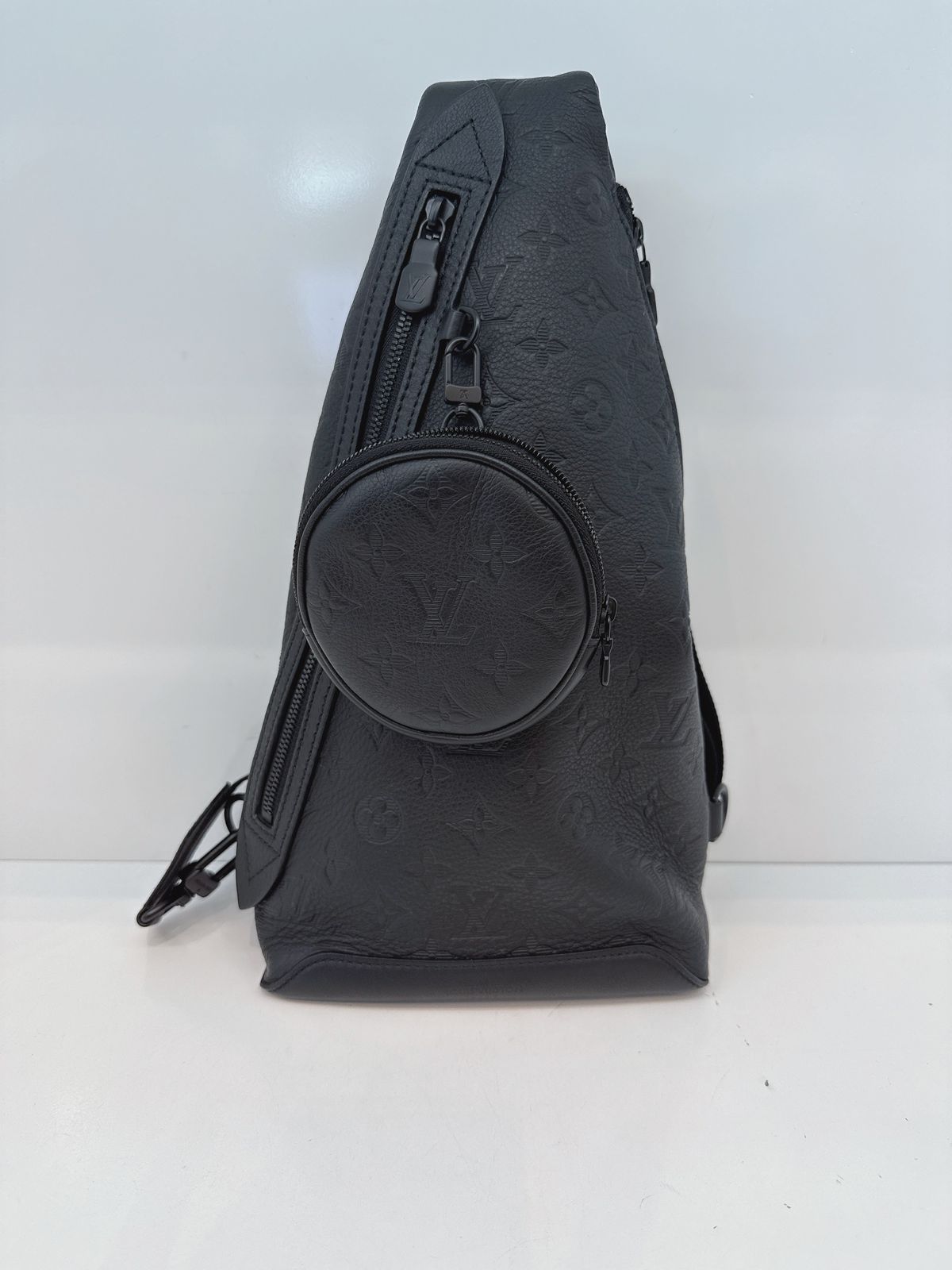 BLACK MONOGRAM SHADOW DUO SLINGBAG