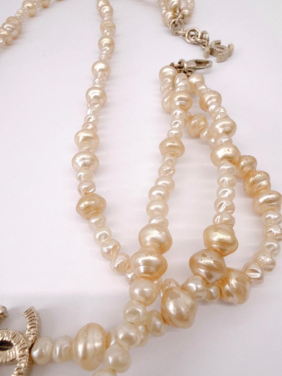 PEARL TRIPLE STRAND CC NECKLACE