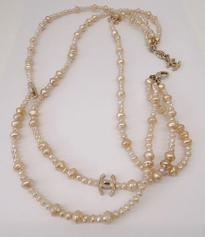 PEARL TRIPLE STRAND CC NECKLACE