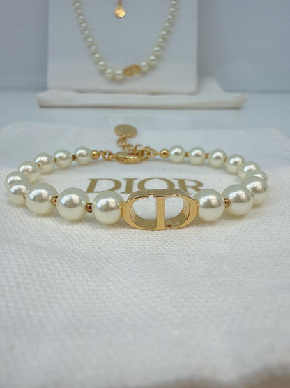 GOLD TONE FAUX PEARL 30 MONTAIGNE SHORT CD NECKLACE BRACELET AND PETIT CD EARRINGS SET