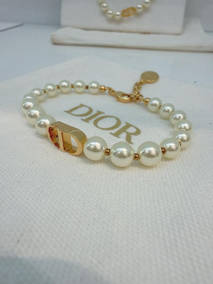 GOLD TONE FAUX PEARL 30 MONTAIGNE SHORT CD NECKLACE BRACELET AND PETIT CD EARRINGS SET