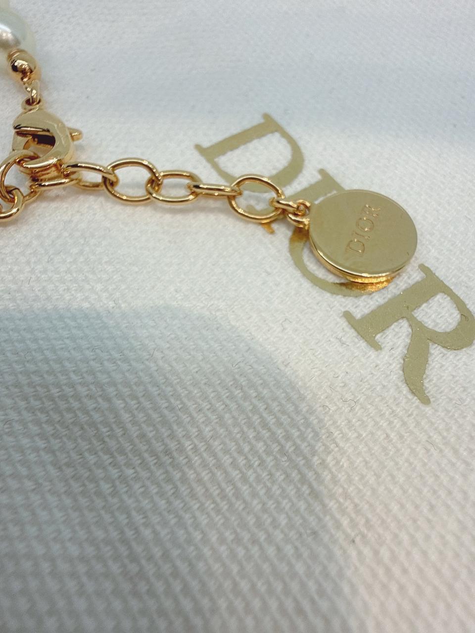 GOLD TONE FAUX PEARL 30 MONTAIGNE SHORT CD NECKLACE BRACELET AND PETIT CD EARRINGS SET