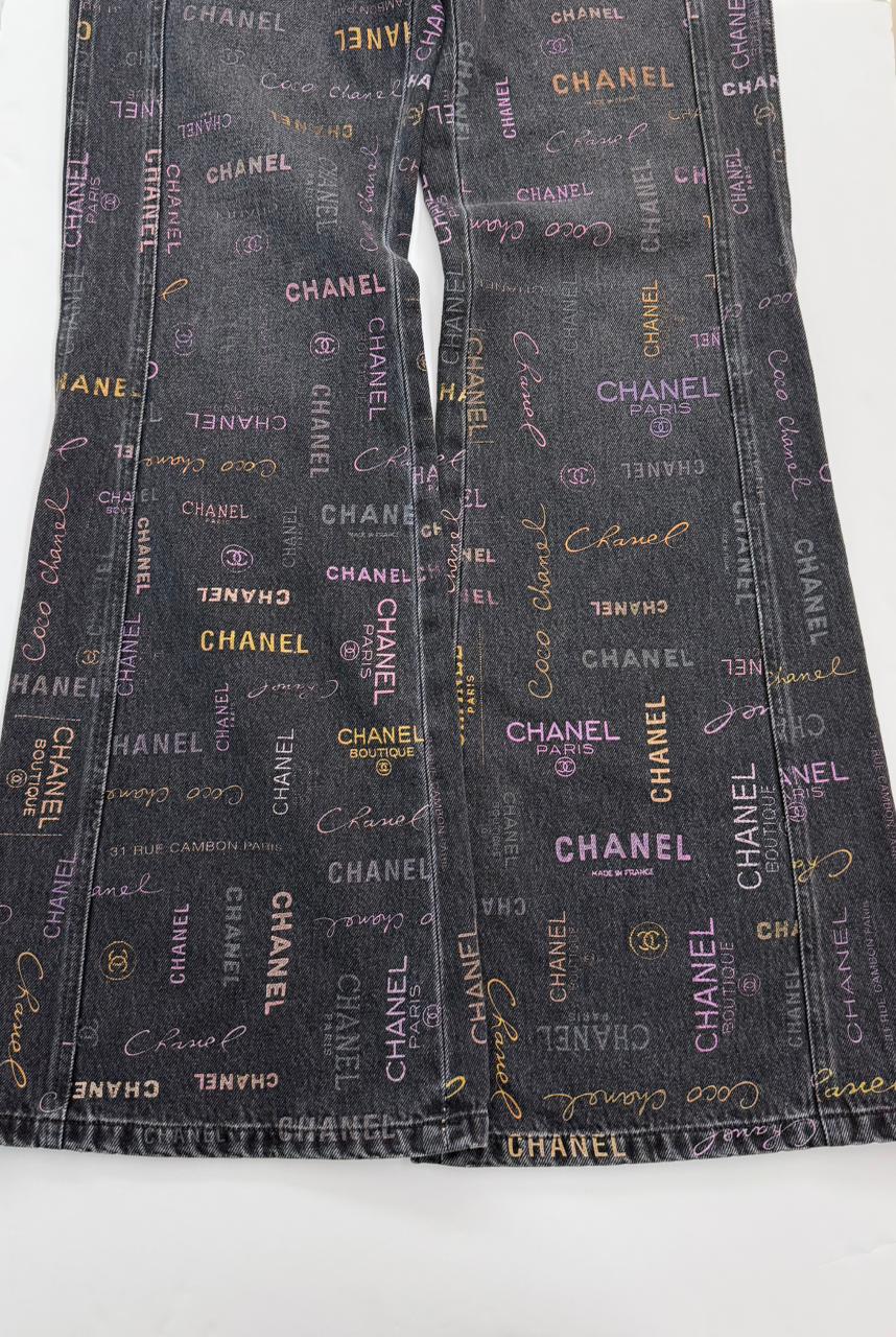 BLACK LOGO PRINT DENIM WIDE LEG JEANS 36