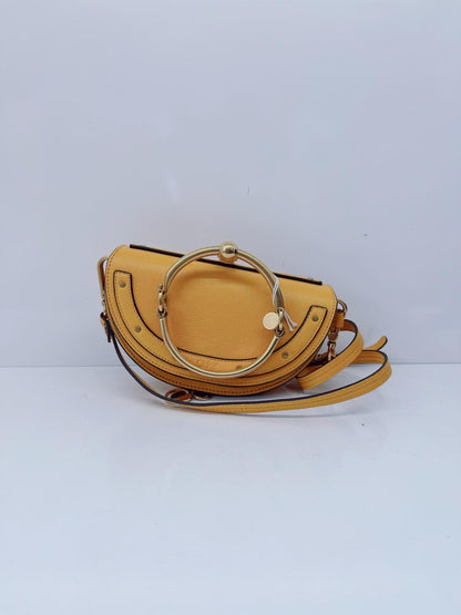DARK OCHRE CALFSKIN LEATHER SMALL NILE BRACELET MINAUDIERE BAG